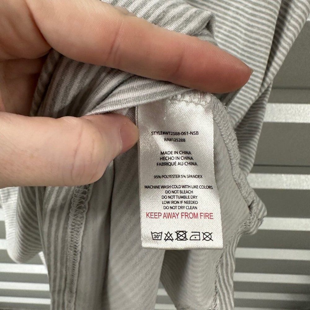 Rae Dunn Love &‎ Gratitude Sleep Shirt Womens L Gray Ivory Stripe Casual - Picture 5 of 6